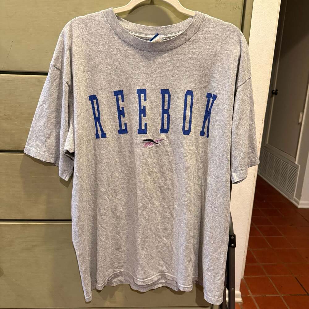 Vintage Reebok Spell Out Embroidered Logo Graphic T-Shirt Gray XL